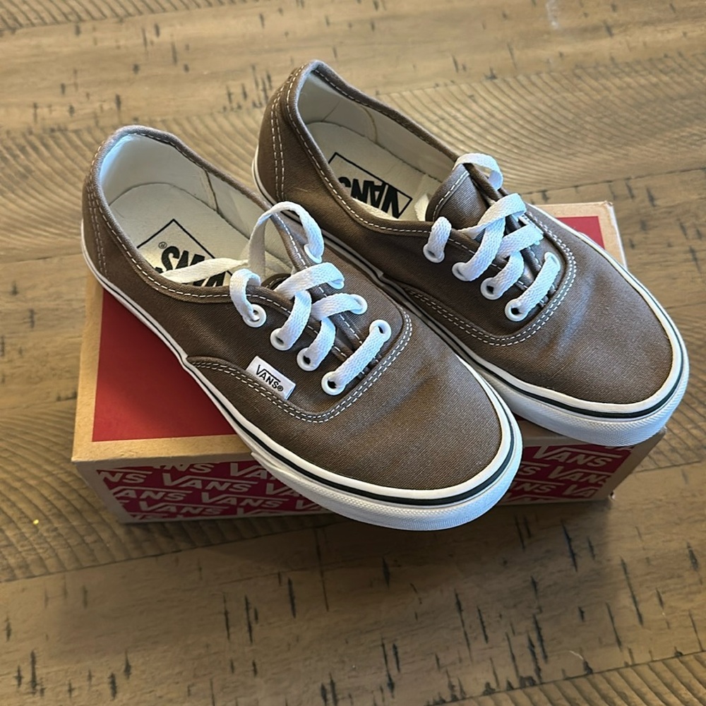 Vans size 5.5 Women 4 Men